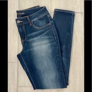 Maurices skinny jeans size small regular